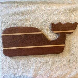 Brand New Vineyard Vines Cutting Board